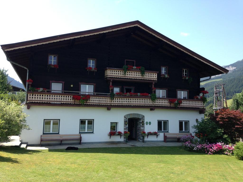 Bed and Breakfast Pfindlhof Leogang Exterior foto